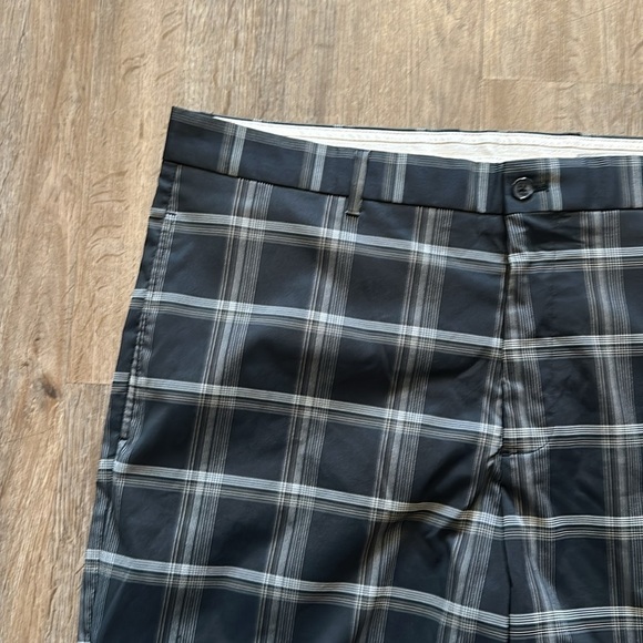 GREG NORMAN SHORTS SIZD(38) - Picture 4 of 11